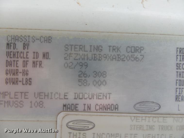 image for item DE3629 1999 Sterling L8513 ready mix truck