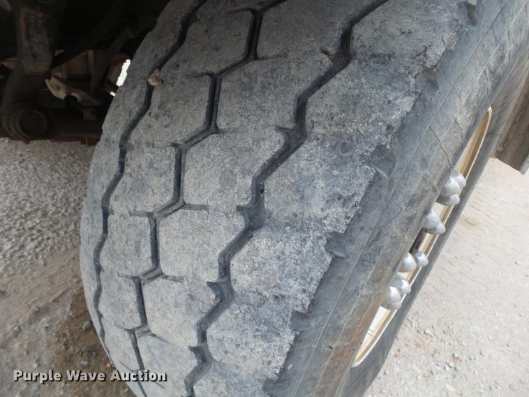 image for item DE3630 2004 Sterling L8500 ready mix truck