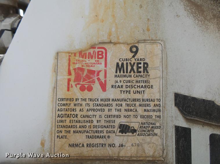 image for item DE3630 2004 Sterling L8500 ready mix truck