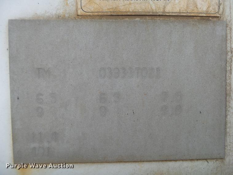 image for item DE3630 2004 Sterling L8500 ready mix truck