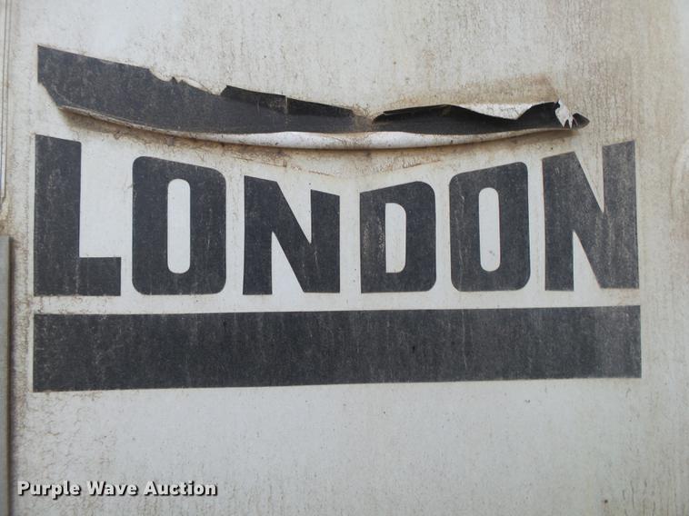 image for item DE3630 2004 Sterling L8500 ready mix truck