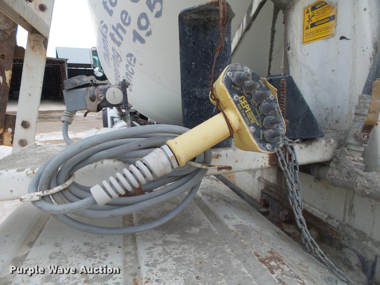 image for item DE3630 2004 Sterling L8500 ready mix truck