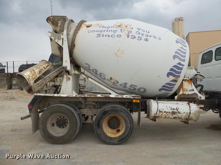 image for item DE3630 2004 Sterling L8500 ready mix truck