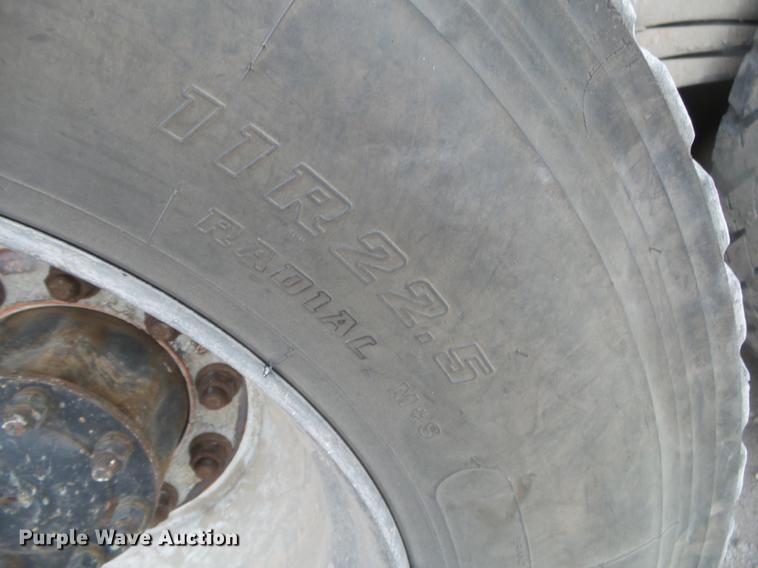 image for item DE3630 2004 Sterling L8500 ready mix truck