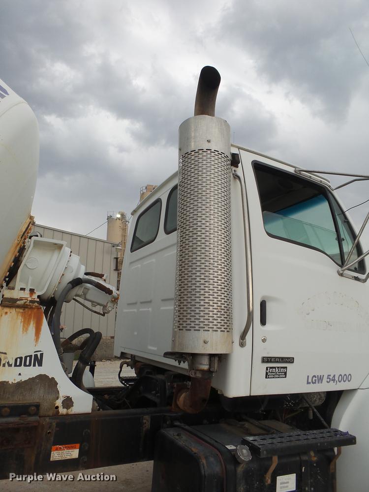 image for item DE3630 2004 Sterling L8500 ready mix truck
