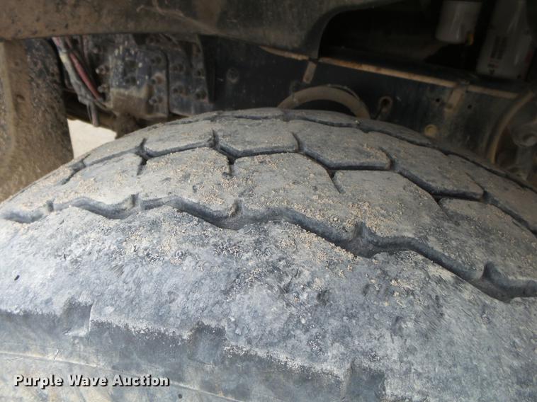 image for item DE3630 2004 Sterling L8500 ready mix truck