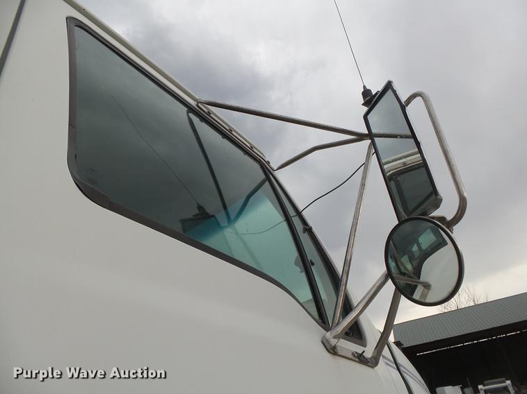 image for item DE3630 2004 Sterling L8500 ready mix truck