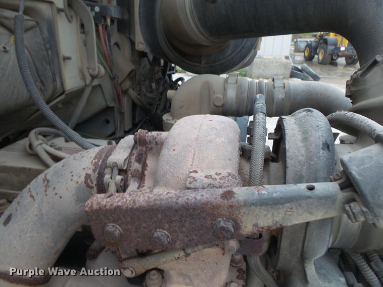 image for item DE3630 2004 Sterling L8500 ready mix truck