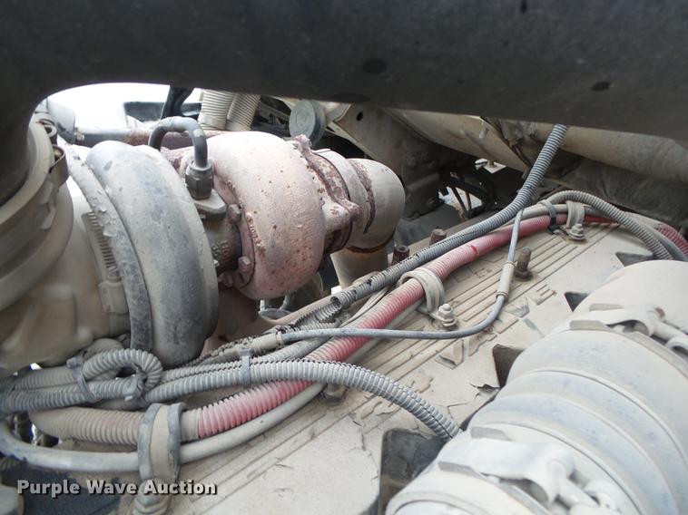 image for item DE3630 2004 Sterling L8500 ready mix truck