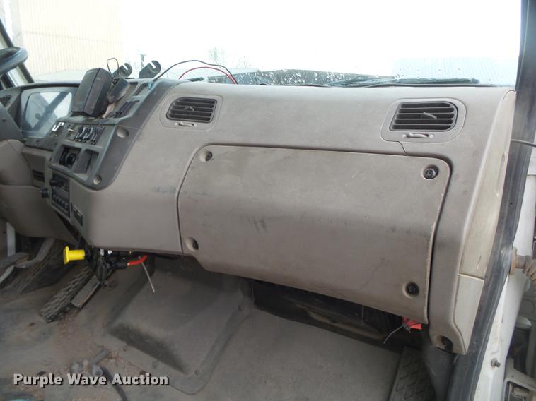 image for item DE3630 2004 Sterling L8500 ready mix truck