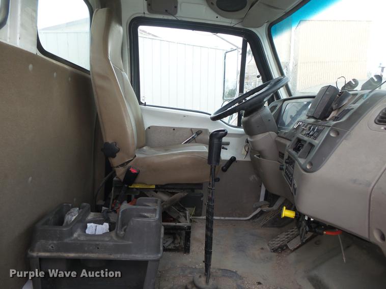 image for item DE3630 2004 Sterling L8500 ready mix truck