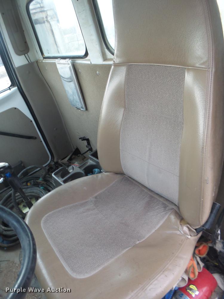 image for item DE3630 2004 Sterling L8500 ready mix truck