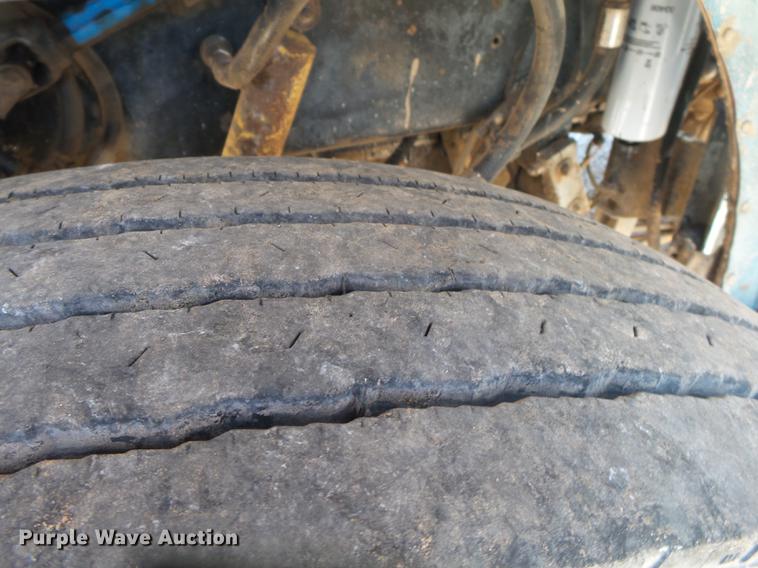 image for item DE3631 1991 Peterbilt 379 dump truck