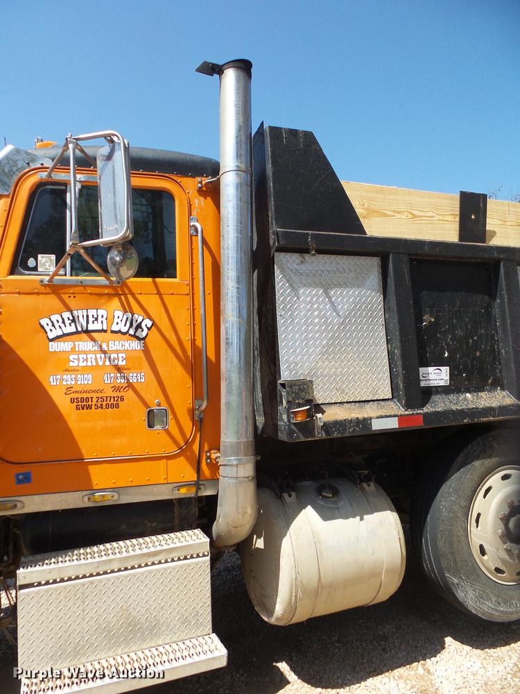 image for item DE3631 1991 Peterbilt 379 dump truck