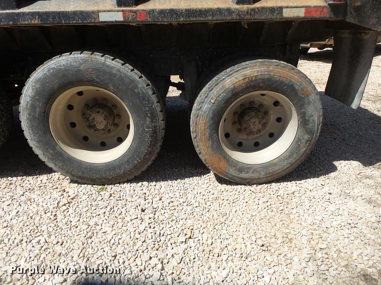 image for item DE3631 1991 Peterbilt 379 dump truck