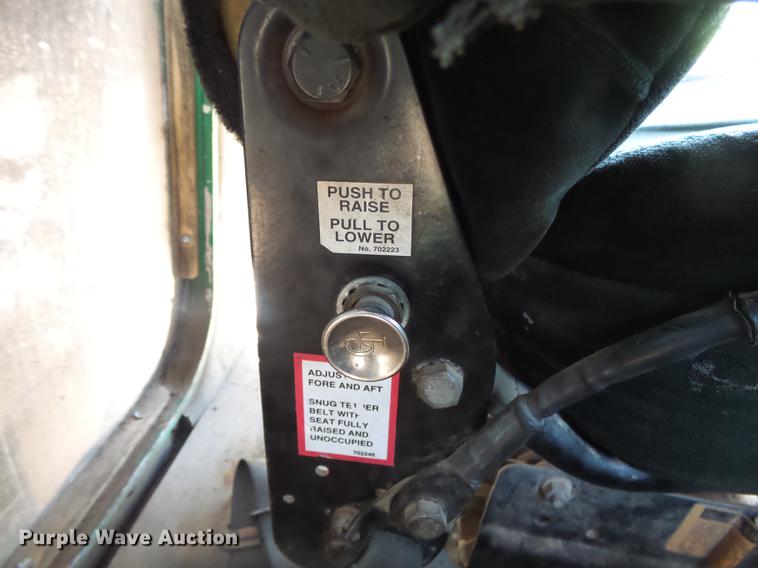 image for item DE3631 1991 Peterbilt 379 dump truck