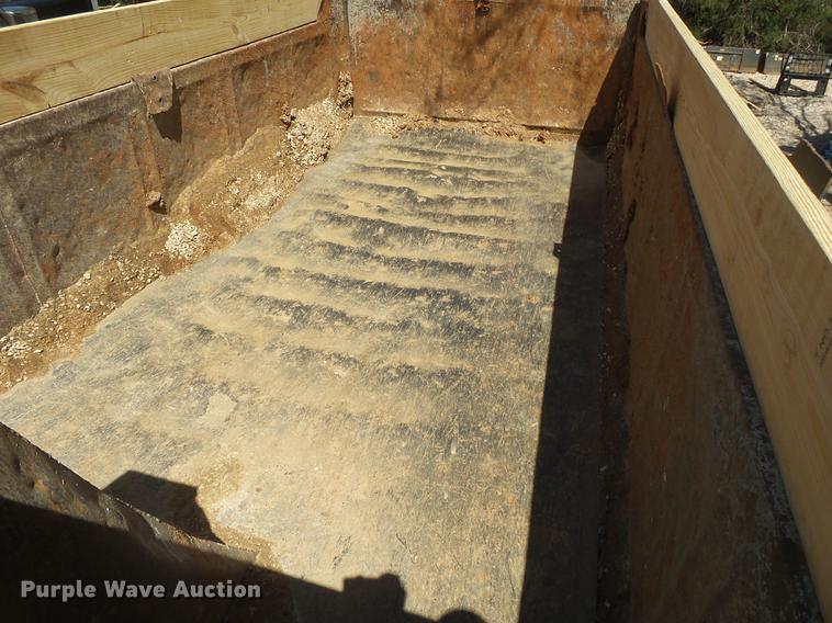 image for item DE3631 1991 Peterbilt 379 dump truck