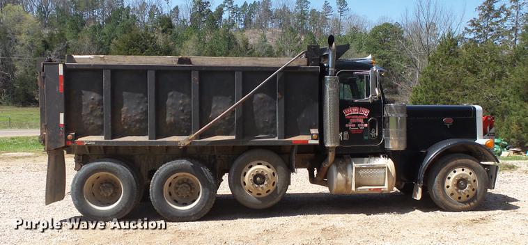 image for item DE3632 1993 Peterbilt 379 dump truck