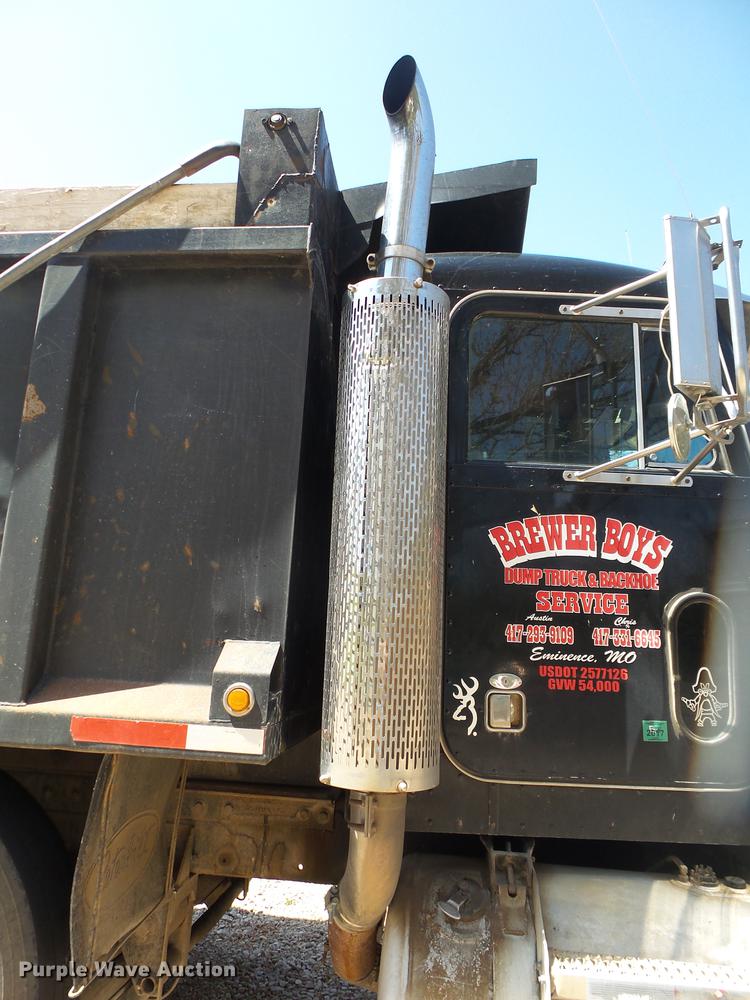 image for item DE3632 1993 Peterbilt 379 dump truck