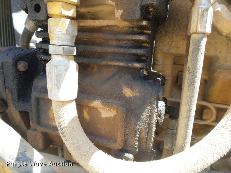 image for item DE3632 1993 Peterbilt 379 dump truck