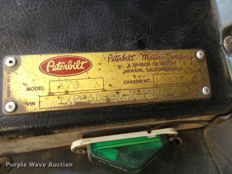 image for item DE3632 1993 Peterbilt 379 dump truck