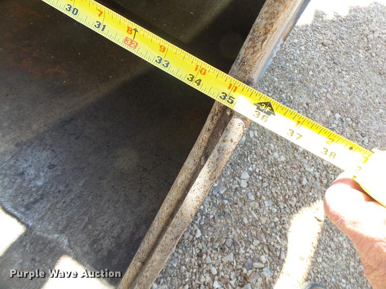 image for item DE3634 1997 Kobelco SK150LC excavator