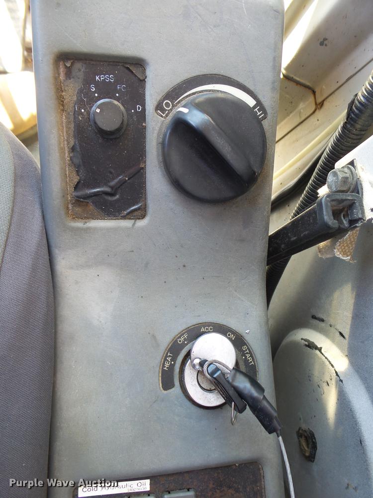 image for item DE3634 1997 Kobelco SK150LC excavator