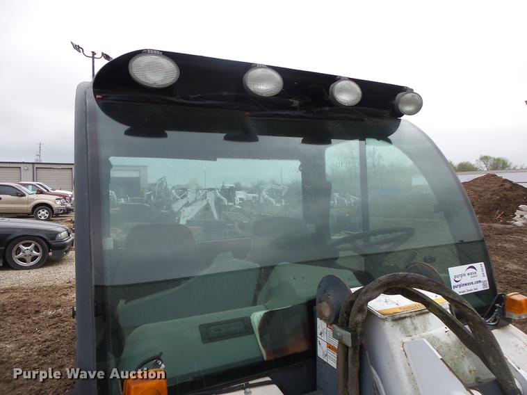 image for item DE3636 Bobcat Toolcat 5600 utility work machine