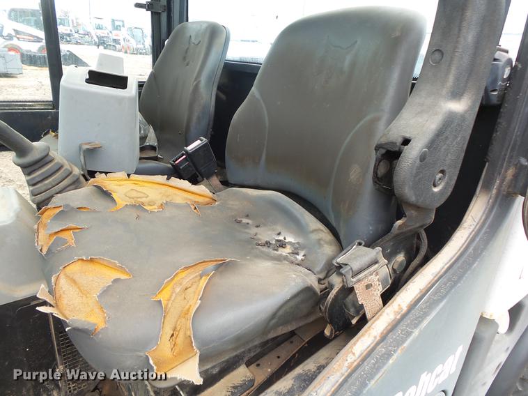 image for item DE3636 Bobcat Toolcat 5600 utility work machine