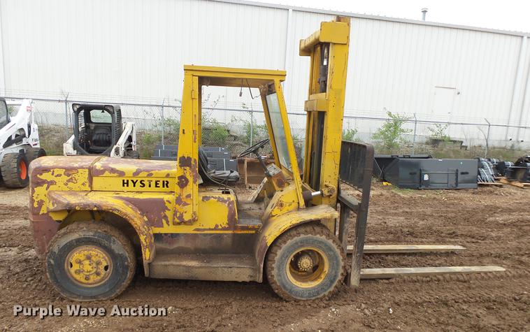 image for item DE3637 Hyster Challenger 150 forklift