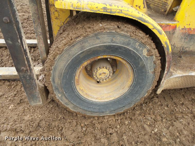 image for item DE3637 Hyster Challenger 150 forklift