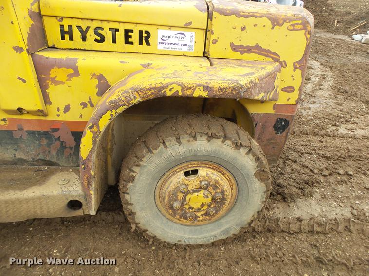 image for item DE3637 Hyster Challenger 150 forklift