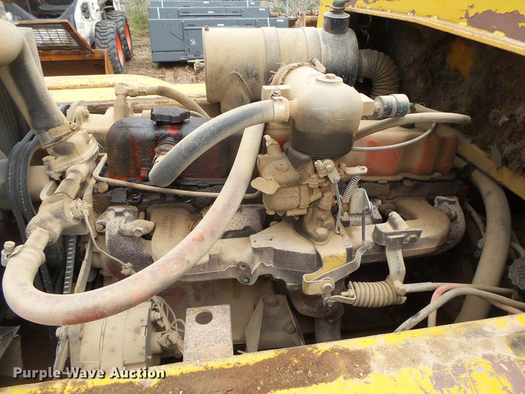 image for item DE3637 Hyster Challenger 150 forklift