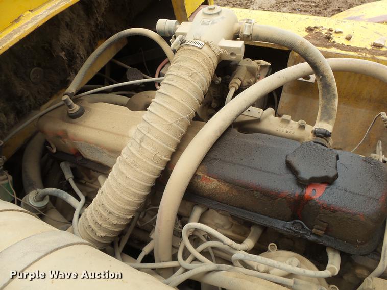 image for item DE3637 Hyster Challenger 150 forklift