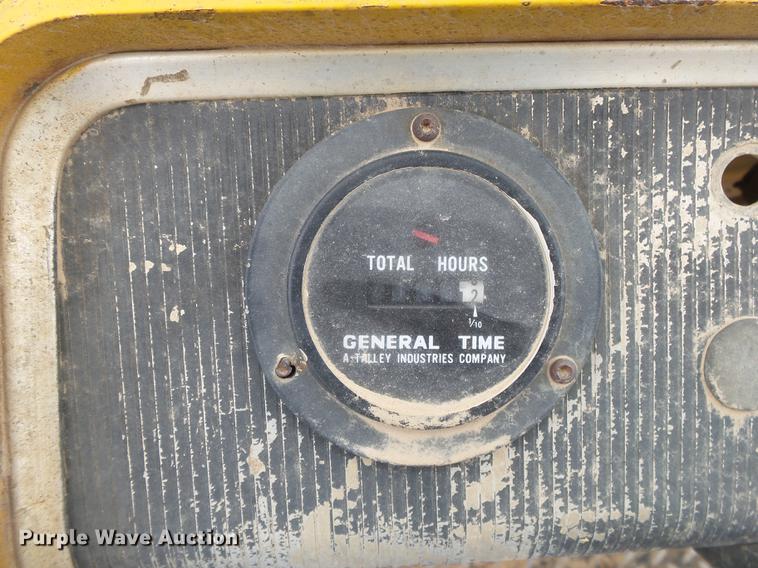 image for item DE3637 Hyster Challenger 150 forklift