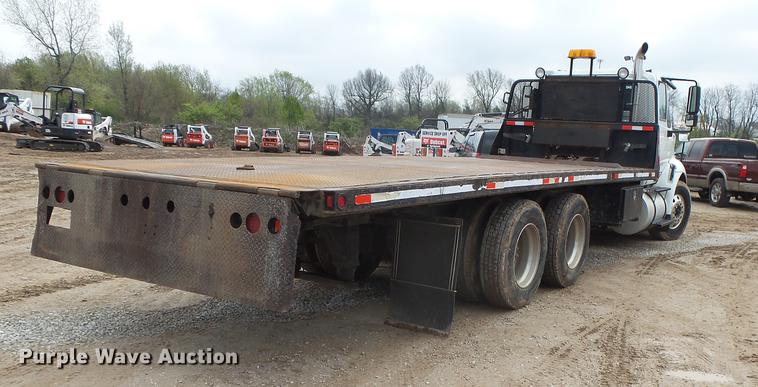 image for item DE3638 2007 International TranStar 8600 rollback truck