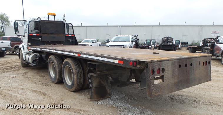 image for item DE3638 2007 International TranStar 8600 rollback truck