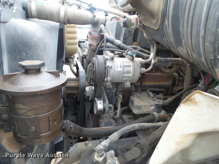 image for item DE3638 2007 International TranStar 8600 rollback truck