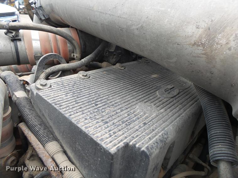 image for item DE3638 2007 International TranStar 8600 rollback truck