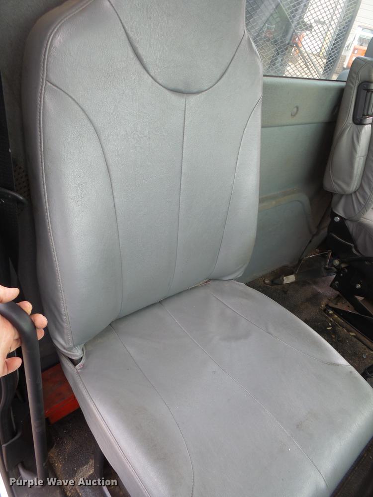 image for item DE3638 2007 International TranStar 8600 rollback truck