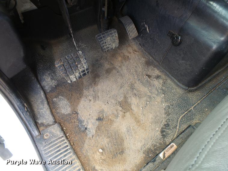 image for item DE3638 2007 International TranStar 8600 rollback truck