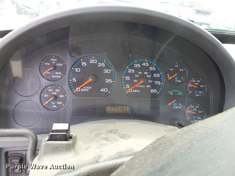 image for item DE3638 2007 International TranStar 8600 rollback truck