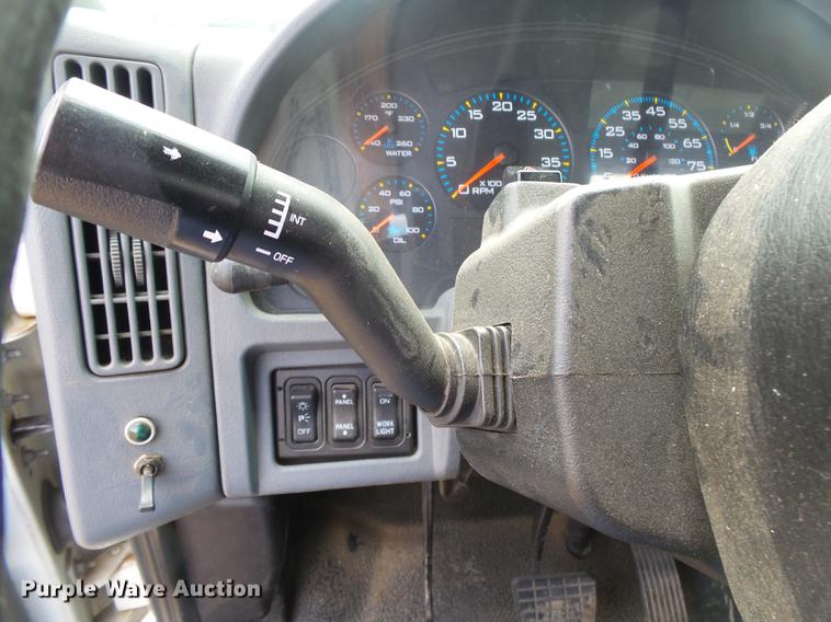 image for item DE3638 2007 International TranStar 8600 rollback truck