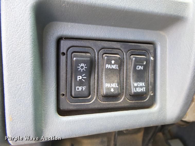 image for item DE3638 2007 International TranStar 8600 rollback truck