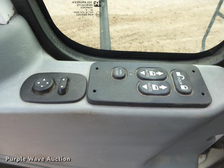 image for item DE3638 2007 International TranStar 8600 rollback truck