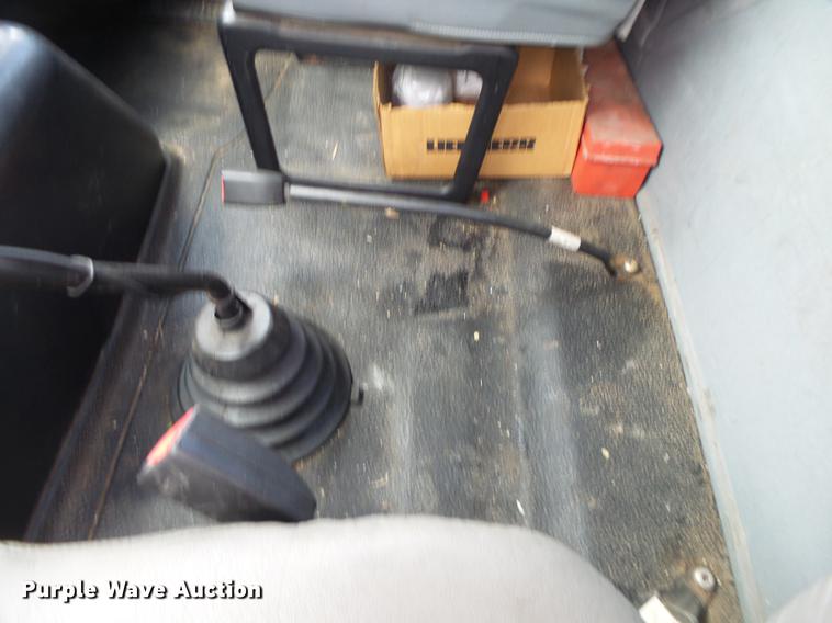 image for item DE3638 2007 International TranStar 8600 rollback truck