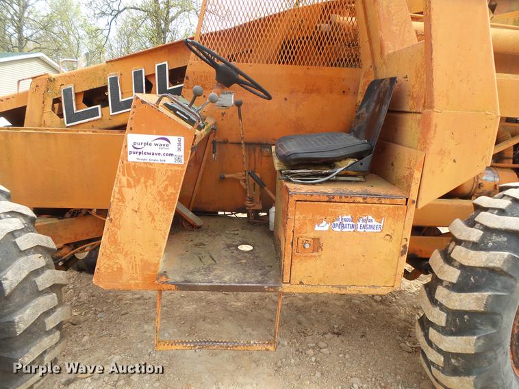 image for item DE3643 1979 Lull 844 Highlander telehandler