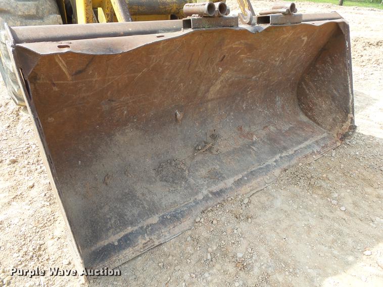 image for item DE3644 Owatonna 880 wheel loader