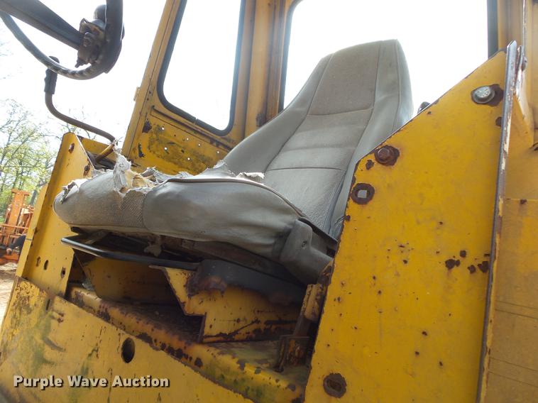 image for item DE3644 Owatonna 880 wheel loader