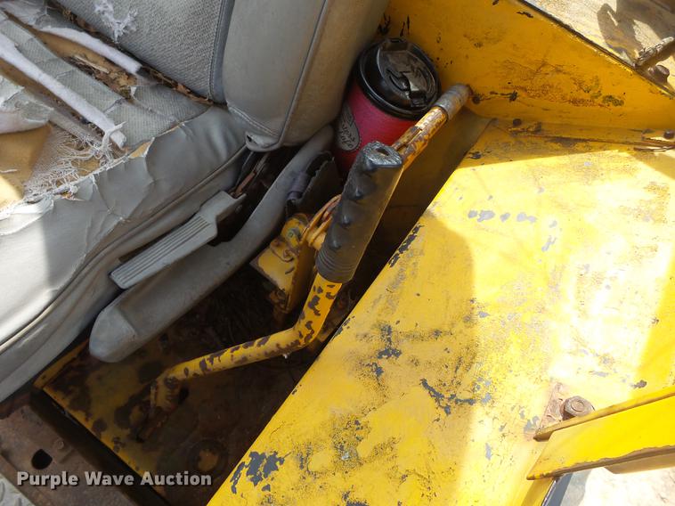 image for item DE3644 Owatonna 880 wheel loader